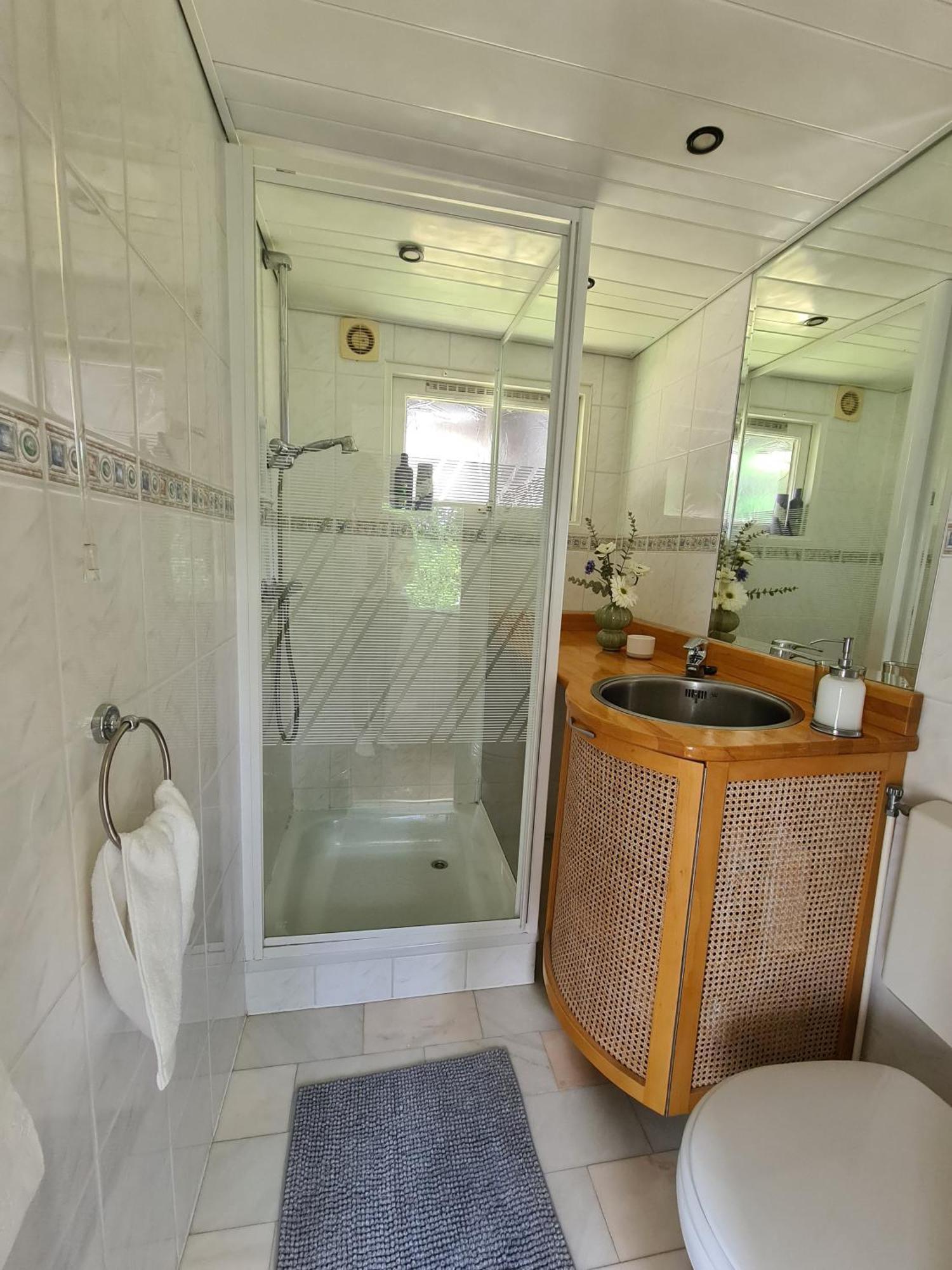 Cherry Cottage Schoonrewoerd Экстерьер фото